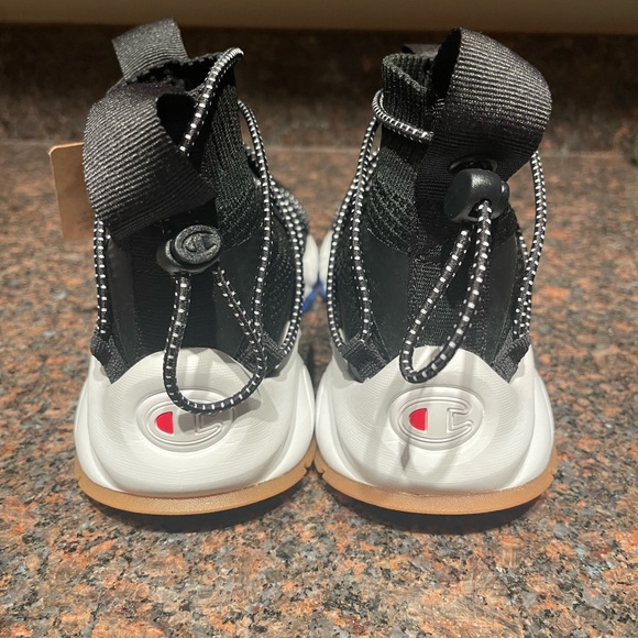 Champions Women’s sneakers - Picture 3 of 4